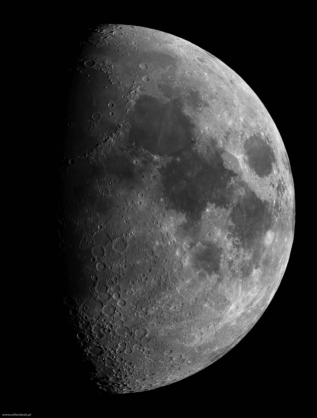 Księżyc, faza 74.4%