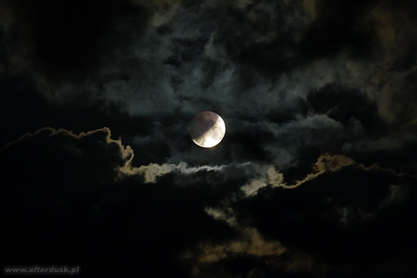 Zaćmienie Księżyca 20:56UT