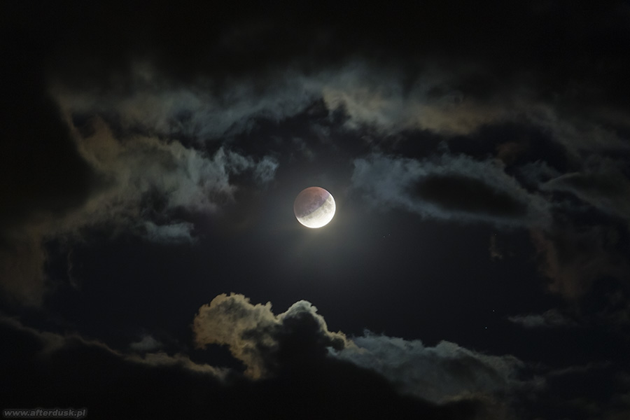 Zaćmienie Księżyca 21:01UT