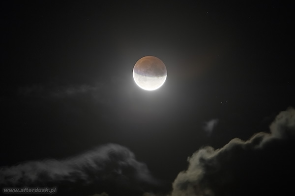 Zaćmienie Księżyca 21:48UT