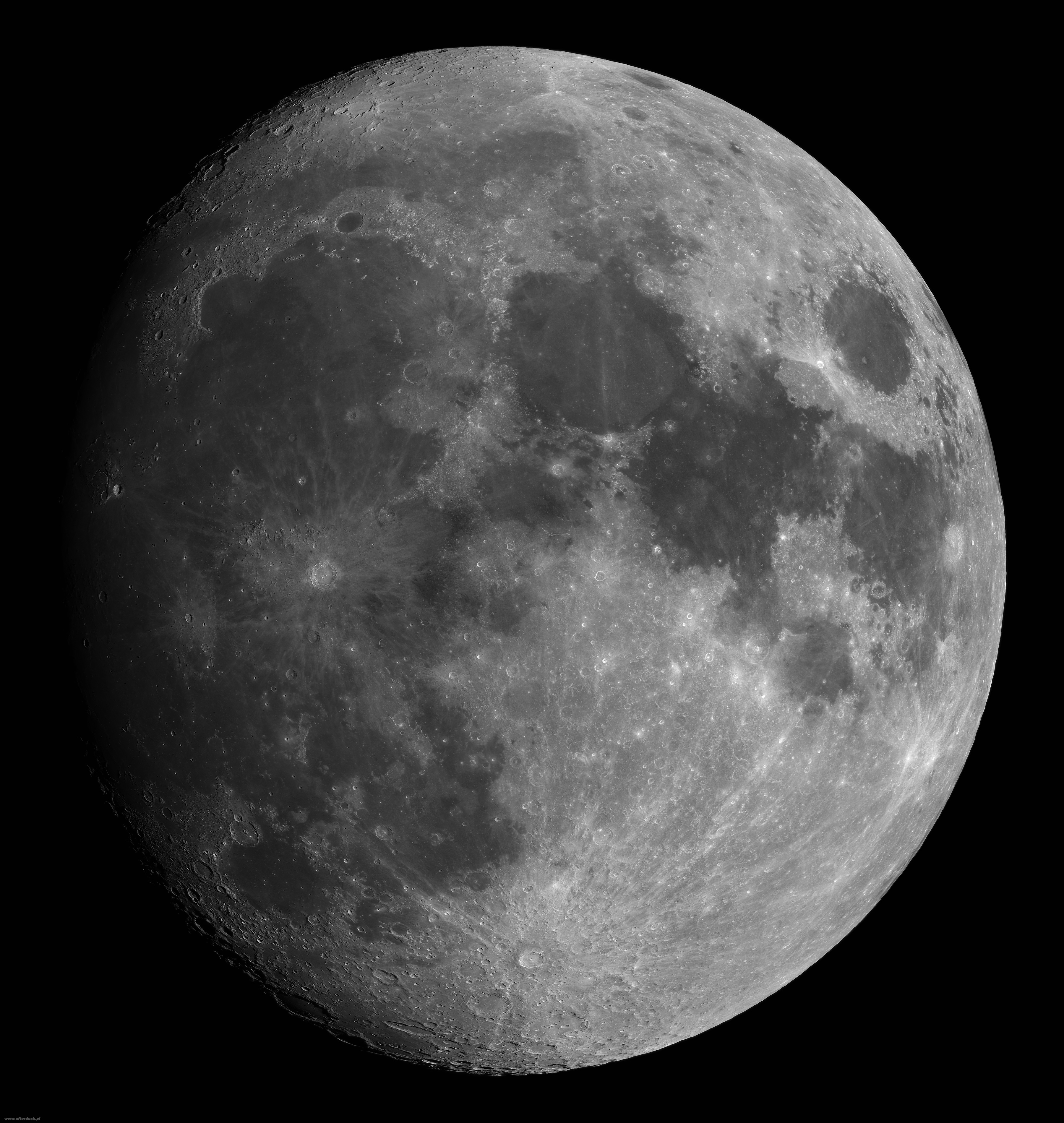 Księżyc, faza 62.3%