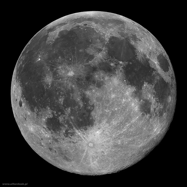 Księżyc, faza 99.8%