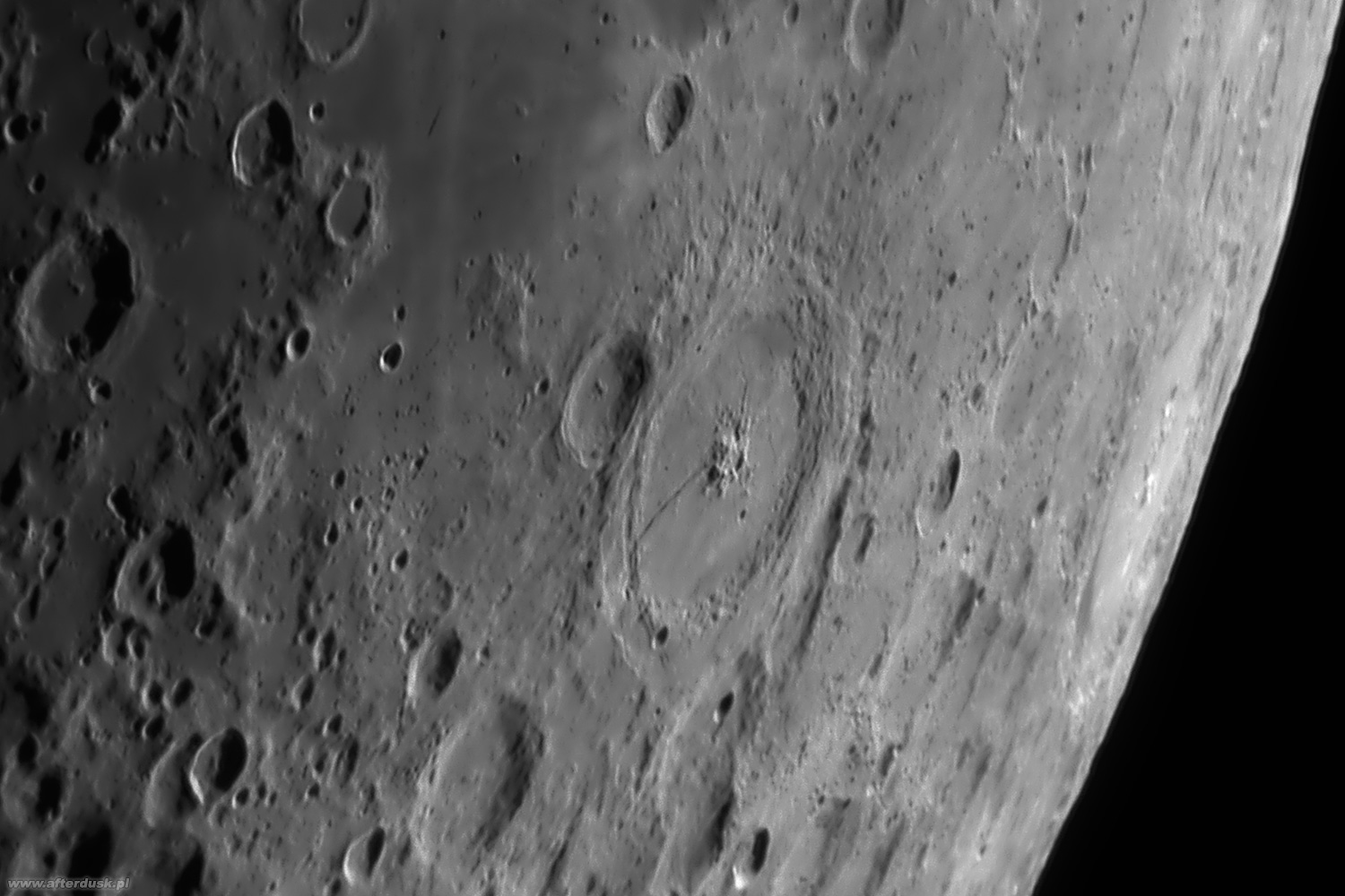 Petavius, faza 23.9%