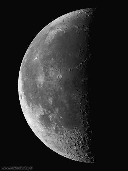 Księżyc, faza 45.4%