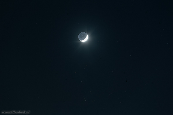 Księżyc i Aldebaran 9. kwietnia 2019 roku